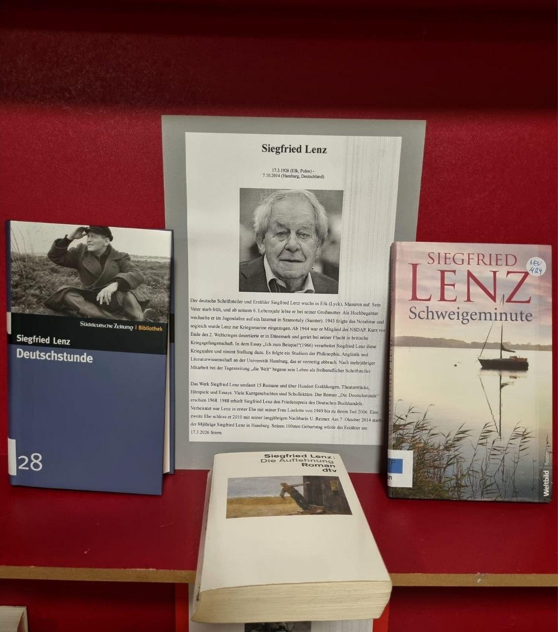 Bücher von Siegfried Lenz im Regal
